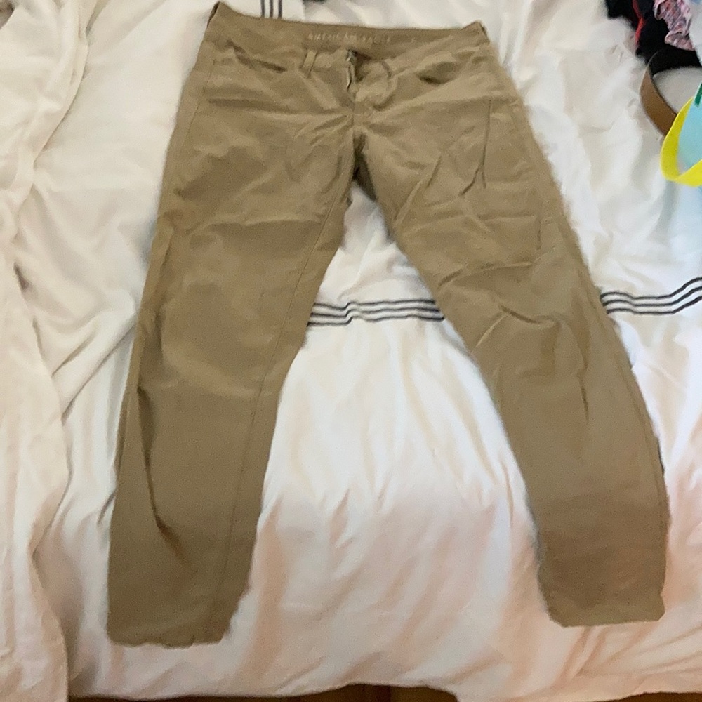 Skinny khaki jeans